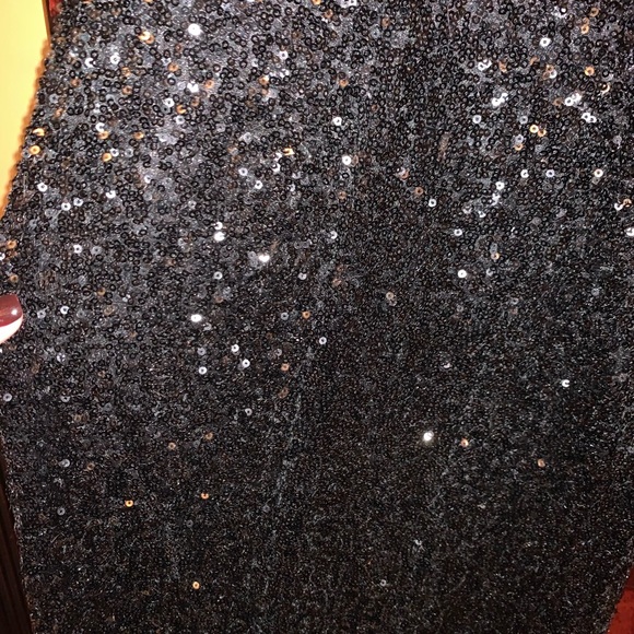 Gown (I am 5 foot) - Picture 5 of 7